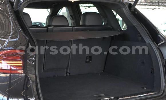 Sayi Na hannu Porsche Cayenne Black Mota in Maseru a Maseru Sayi Na hannu Porsche Cayenne Black Mota in Maseru a Maseru