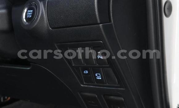 Sayi Na hannu Toyota Fortuner White Mota in Maseru a Maseru Sayi Na hannu Toyota Fortuner White Mota in Maseru a Maseru