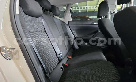 اشتري مستعمل Volkswagen Polo White سيارة في Maseru في Maseru اشتري مستعمل Volkswagen Polo White سيارة في Maseru في Maseru