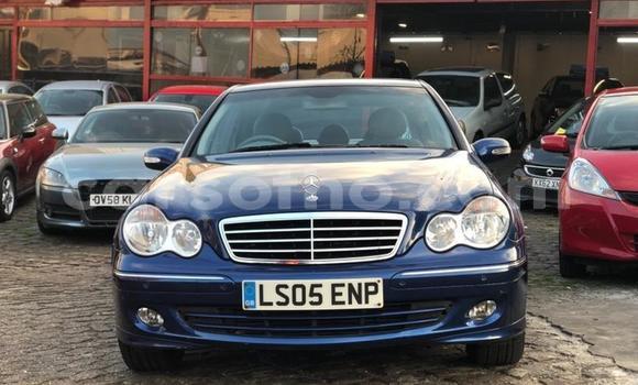 Sayi Na hannu Mercedes-Benz C–Class Blue Mota in Butha–Buthe a Thaba-Tseka Sayi Na hannu Mercedes-Benz C–Class Blue Mota in Butha–Buthe a Thaba-Tseka