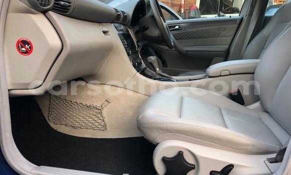 Sayi Na hannu Mercedes-Benz C–Class Blue Mota in Butha–Buthe a Thaba-Tseka Sayi Na hannu Mercedes-Benz C–Class Blue Mota in Butha–Buthe a Thaba-Tseka