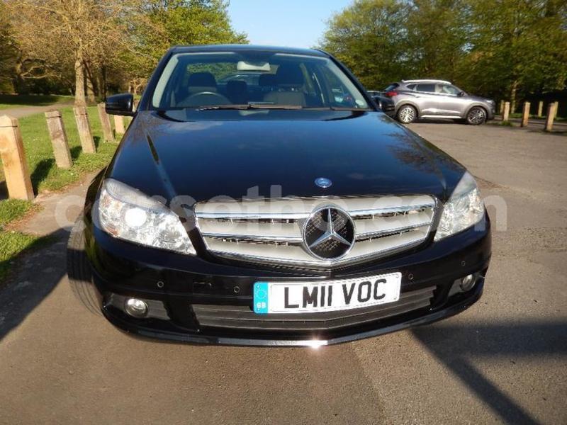 Big with watermark 2011 mercedes c200 cdi blueefficiency executive 3