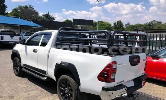 Acheter Occasion Voiture Toyota Hilux Blanc à Maseru, Maseru Acheter Occasion Voiture Toyota Hilux Blanc à Maseru, Maseru