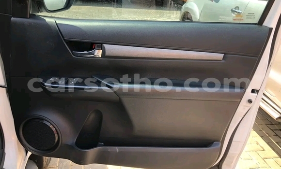 Acheter Occasion Voiture Toyota Hilux Blanc à Maseru, Maseru Acheter Occasion Voiture Toyota Hilux Blanc à Maseru, Maseru