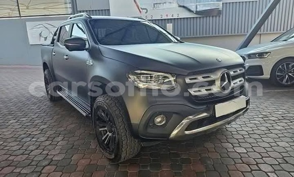 اشتري مستعمل Mercedes-Benz AMG GLC Silver سيارة في Maseru في Maseru