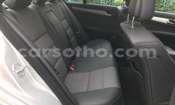 Sayi Na hannu Mercedes-Benz C–Class Silver Mota in Mafeteng a Mafeteng Sayi Na hannu Mercedes-Benz C–Class Silver Mota in Mafeteng a Mafeteng