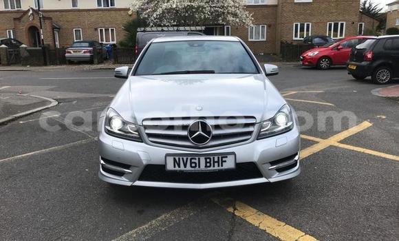 Sayi Na hannu Mercedes-Benz C–Class Silver Mota in Mafeteng a Mafeteng Sayi Na hannu Mercedes-Benz C–Class Silver Mota in Mafeteng a Mafeteng