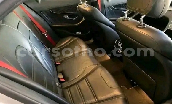 Acheter Occasion Voiture Mercedes-Benz C–Class Gris à Maseru, Maseru Acheter Occasion Voiture Mercedes-Benz C–Class Gris à Maseru, Maseru