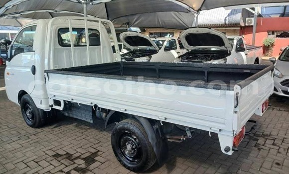 Acheter Occasion Voiture Hyundai H1 Noir à Maseru, Maseru Acheter Occasion Voiture Hyundai H1 Noir à Maseru, Maseru