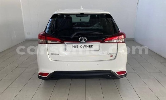 Sayi Na hannu Toyota Yaris Black Mota in Maseru a Maseru Sayi Na hannu Toyota Yaris Black Mota in Maseru a Maseru