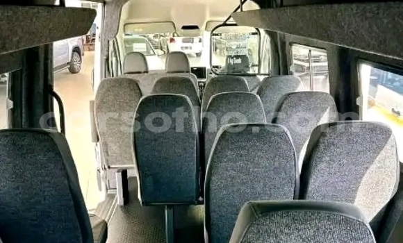 Sayi Na hannu Volkswagen EuroVan Black Mota in Maseru a Maseru Sayi Na hannu Volkswagen EuroVan Black Mota in Maseru a Maseru