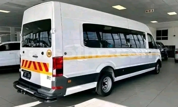 Sayi Na hannu Volkswagen EuroVan Black Mota in Maseru a Maseru Sayi Na hannu Volkswagen EuroVan Black Mota in Maseru a Maseru