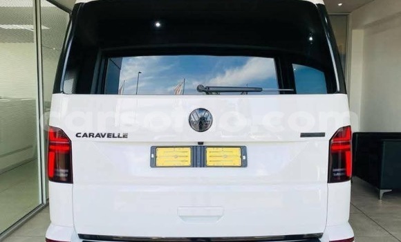 Sayi Na hannu Volkswagen Caravelle Black Mota in Maseru a Maseru Sayi Na hannu Volkswagen Caravelle Black Mota in Maseru a Maseru