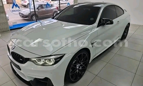 Sayi Na hannu BMW M4 White Mota in Thaba–Tseka a Mafeteng Sayi Na hannu BMW M4 White Mota in Thaba–Tseka a Mafeteng