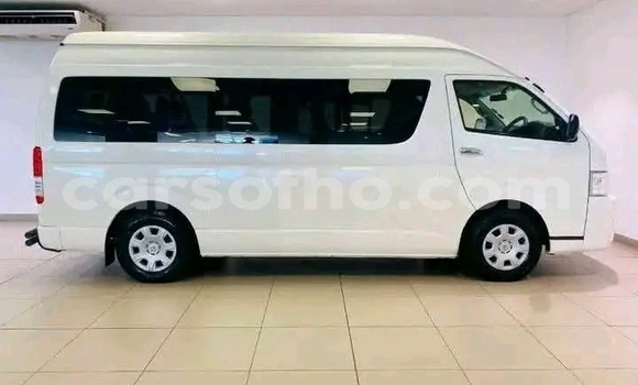 Sayi Na hannu Toyota Hiace Black Mota in Maseru a Maseru Sayi Na hannu Toyota Hiace Black Mota in Maseru a Maseru