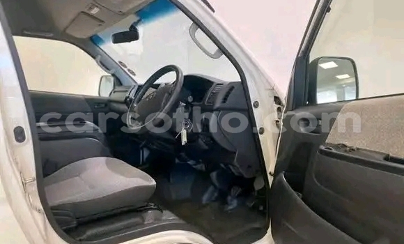 Sayi Na hannu Toyota Hiace Black Mota in Maseru a Maseru Sayi Na hannu Toyota Hiace Black Mota in Maseru a Maseru