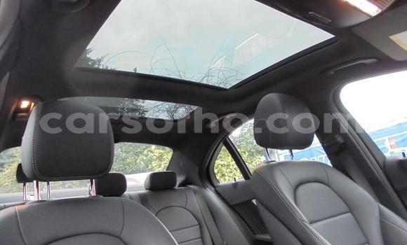 Sayi Na hannu Mercedes-Benz C-klasse AMG White Mota in Teyateyaneng a Berea Sayi Na hannu Mercedes-Benz C-klasse AMG White Mota in Teyateyaneng a Berea