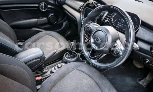 Sayi Na hannu Mini Cooper Black Mota in Maseru a Maseru Sayi Na hannu Mini Cooper Black Mota in Maseru a Maseru