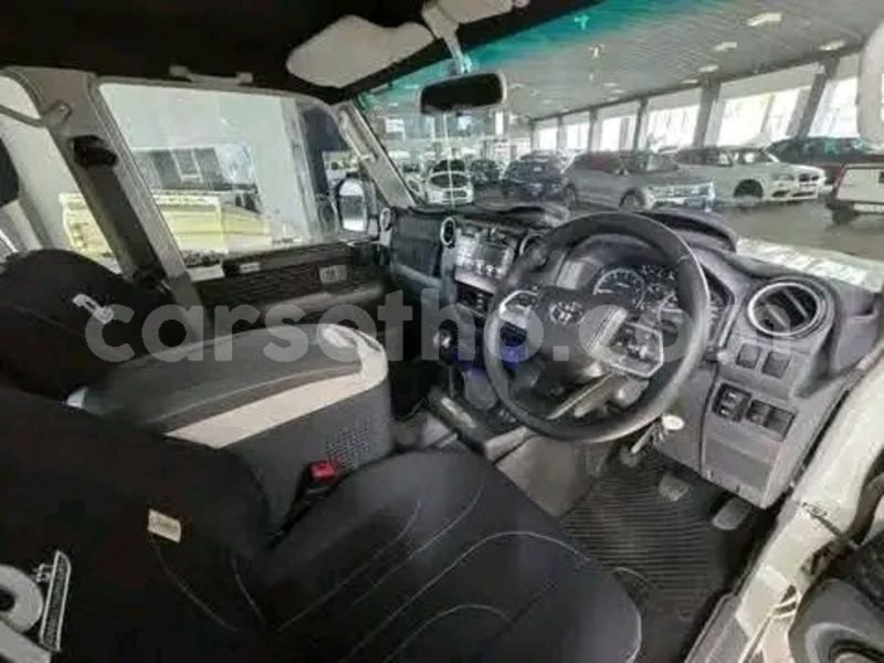 Big with watermark toyota land cruiser maseru maseru 30224
