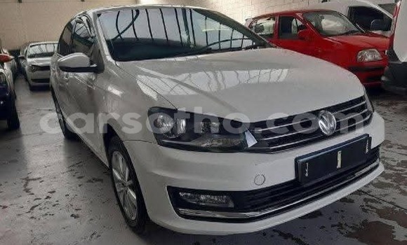 Sayi Na hannu Volkswagen Polo White Mota in Maseru a Maseru Sayi Na hannu Volkswagen Polo White Mota in Maseru a Maseru
