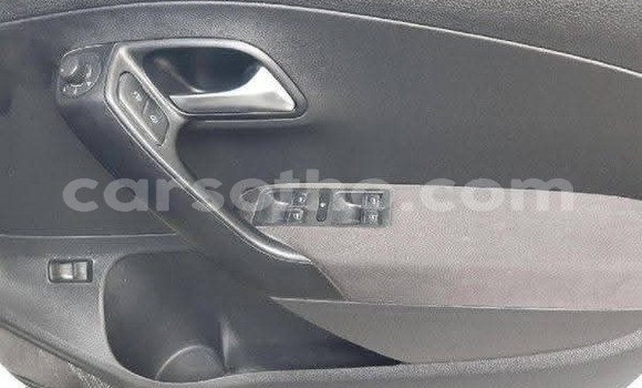 Sayi Na hannu Volkswagen Polo White Mota in Maseru a Maseru Sayi Na hannu Volkswagen Polo White Mota in Maseru a Maseru