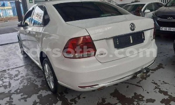 Sayi Na hannu Volkswagen Polo White Mota in Maseru a Maseru Sayi Na hannu Volkswagen Polo White Mota in Maseru a Maseru