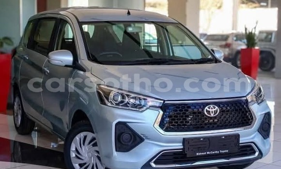 Sayi Na hannu Toyota Raum Black Mota in Maseru a Maseru Sayi Na hannu Toyota Raum Black Mota in Maseru a Maseru