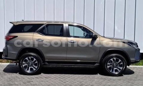 Sayi Na hannu Toyota Fortuner Other Mota in Maseru a Maseru Sayi Na hannu Toyota Fortuner Other Mota in Maseru a Maseru