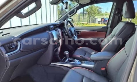 Sayi Na hannu Toyota Fortuner Other Mota in Maseru a Maseru Sayi Na hannu Toyota Fortuner Other Mota in Maseru a Maseru