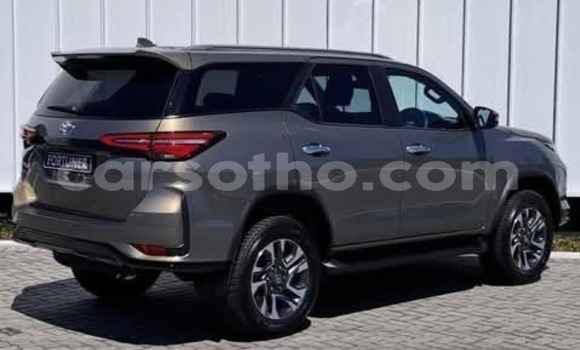 Sayi Na hannu Toyota Fortuner Other Mota in Maseru a Maseru Sayi Na hannu Toyota Fortuner Other Mota in Maseru a Maseru