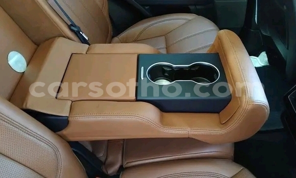 Sayi Na hannu Land Rover Range Rover Sport Silver Mota in Maseru a Maseru Sayi Na hannu Land Rover Range Rover Sport Silver Mota in Maseru a Maseru