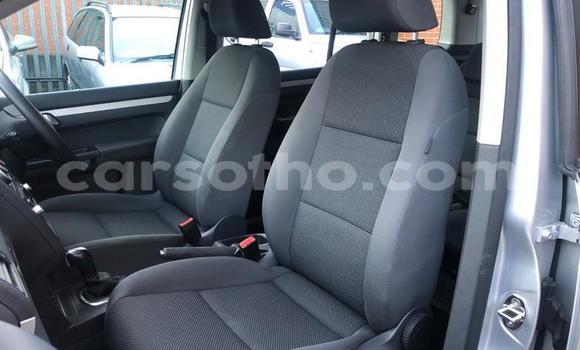 Acheter Occasion Voiture Volkswagen Touran Gris à Hlotse, Leribe Acheter Occasion Voiture Volkswagen Touran Gris à Hlotse, Leribe