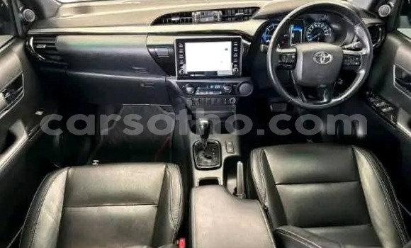 Sayi Na hannu Toyota Hilux Black Mota in Maseru a Maseru Sayi Na hannu Toyota Hilux Black Mota in Maseru a Maseru