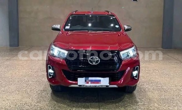 اشتري مستعمل Toyota Hilux Red سيارة في Maseru في Maseru