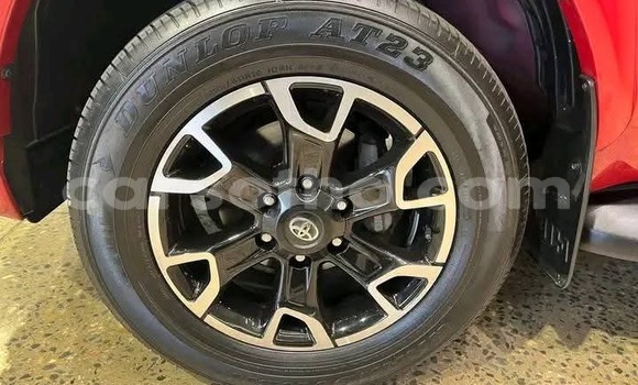 Sayi Na hannu Toyota Hilux Red Mota in Maseru a Maseru Sayi Na hannu Toyota Hilux Red Mota in Maseru a Maseru