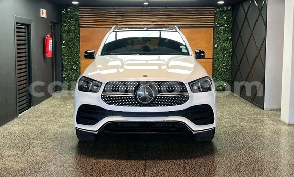 Sayi Na hannu Mercedes-Benz GLE White Mota in Maseru a Maseru Sayi Na hannu Mercedes-Benz GLE White Mota in Maseru a Maseru