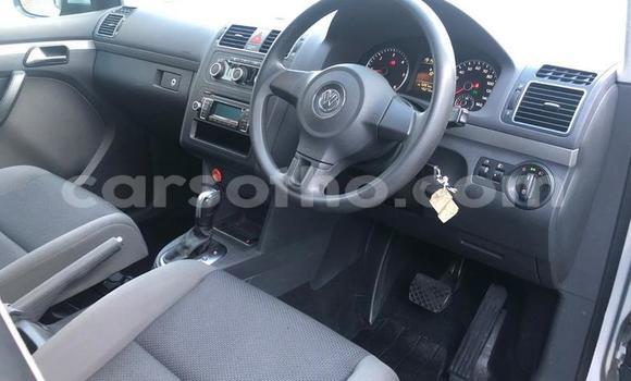Acheter Occasion Voiture Volkswagen Touran Gris à Hlotse, Leribe Acheter Occasion Voiture Volkswagen Touran Gris à Hlotse, Leribe