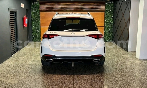 Sayi Na hannu Mercedes-Benz GLE White Mota in Maseru a Maseru Sayi Na hannu Mercedes-Benz GLE White Mota in Maseru a Maseru