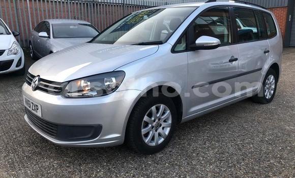 Acheter Occasion Voiture Volkswagen Touran Gris à Hlotse, Leribe Acheter Occasion Voiture Volkswagen Touran Gris à Hlotse, Leribe
