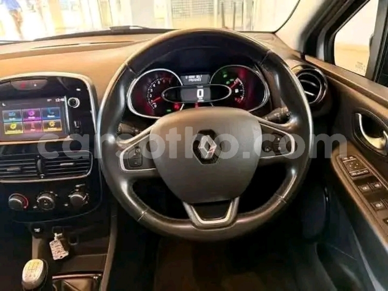 Big with watermark renault clio maseru maseru 30252