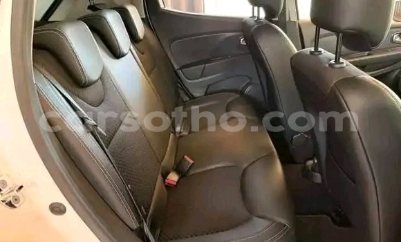 اشتري مستعمل Renault Clio Black سيارة في Maseru في Maseru اشتري مستعمل Renault Clio Black سيارة في Maseru في Maseru