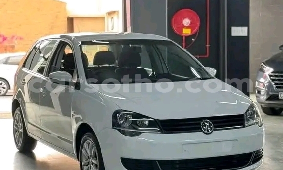 اشتري مستعمل Volkswagen Polo White سيارة في Maseru في Maseru اشتري مستعمل Volkswagen Polo White سيارة في Maseru في Maseru