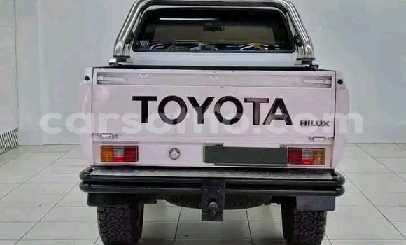 Acheter Occasion Voiture Toyota Hilux Blanc à Maseru, Maseru Acheter Occasion Voiture Toyota Hilux Blanc à Maseru, Maseru