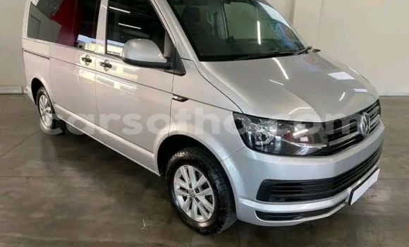 اشتري مستعمل Volkswagen Caravelle Silver سيارة في Maseru في Maseru اشتري مستعمل Volkswagen Caravelle Silver سيارة في Maseru في Maseru