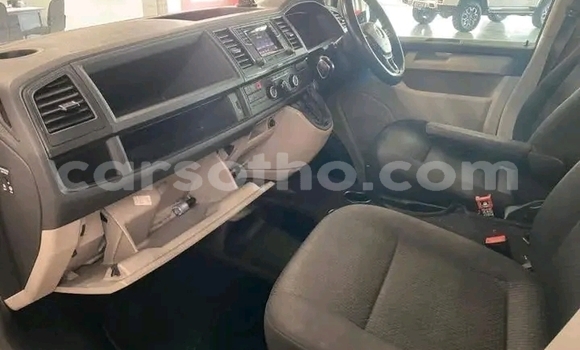 اشتري مستعمل Volkswagen Caravelle Silver سيارة في Maseru في Maseru اشتري مستعمل Volkswagen Caravelle Silver سيارة في Maseru في Maseru
