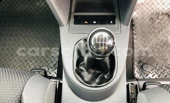 اشتري مستعمل Volkswagen Touran Red سيارة في Maputsoe في Leribe اشتري مستعمل Volkswagen Touran Red سيارة في Maputsoe في Leribe