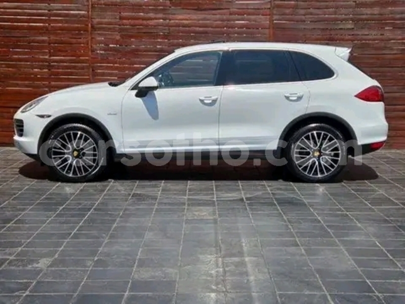 Big with watermark porsche cayenne maseru maseru 30260