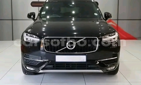 Sayi Na hannu Volvo XC90 Black Mota in Maseru a Maseru
