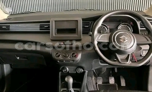 Sayi Na hannu Suzuki Ertiga Red Mota in Maseru a Maseru Sayi Na hannu Suzuki Ertiga Red Mota in Maseru a Maseru