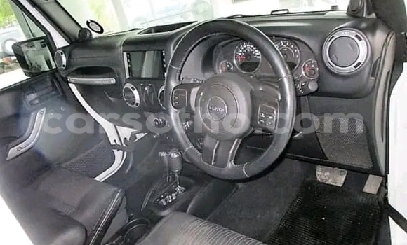 Buy Used Jeep Wrangler White Car in Maseru in Maseru Buy Used Jeep Wrangler White Car in Maseru in Maseru
